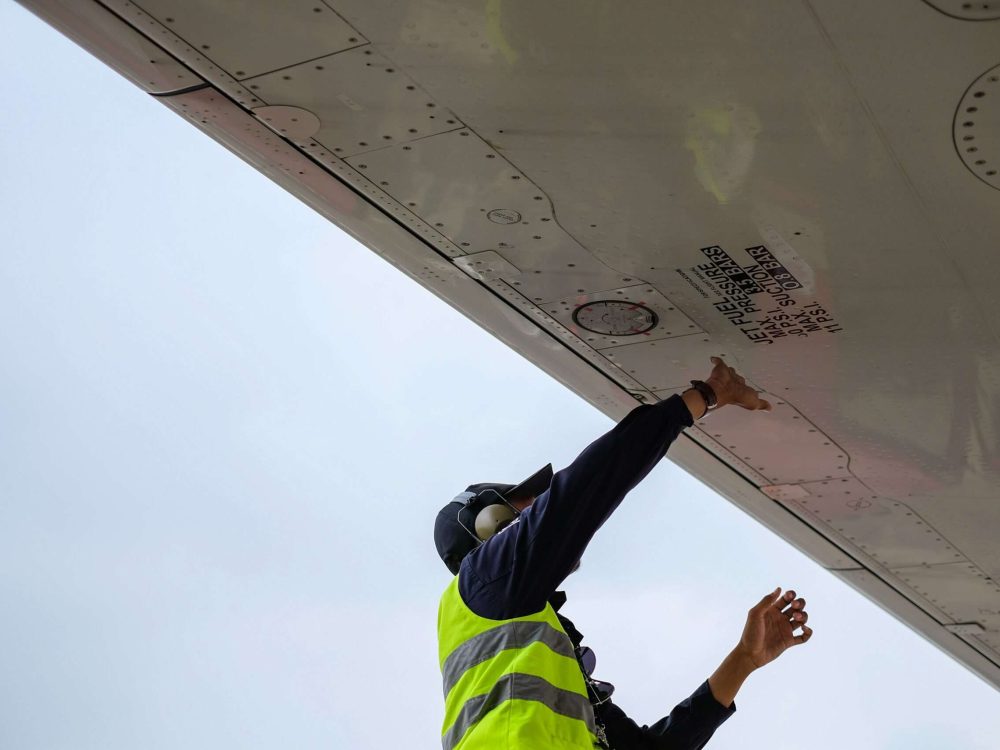 Professionnel réparation de porte de garage électrique